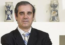 “El peligro está en Internet, donde no actúa el boticario”