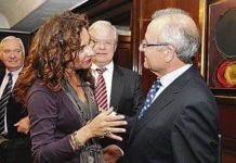 Montero rechaza el término “subasta” y dice que trata de “profundizar” en la PPA