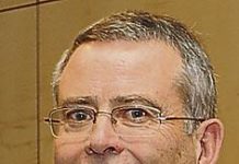 A Farmaindustria se le acumula el trabajo en los tribunales tras el borrado del Sescam