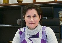 “Espero una farmacia más profesional y estable”