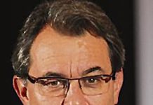 La frase de la Semana: “Hemos tocado hueso y ya no podemos recortar más en Sanidad (…) Por lo tanto, subimos impuestos”