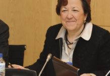 Farjas consideró que sería “un error” desfinanciar fármacos de menor coste