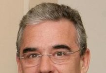 La botica catalana impulsa una cartera de servicios remunerada pese a la crisis y recortes
