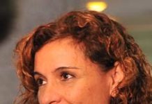 Griñán sigue confiando en María Jesús Montero como consejera de Salud de Andalucía