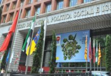 La Administración frena la llegada de nuevos fármacos