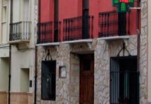 Las ‘farmacias limítrofes’ certifican su temor al copago