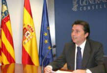 Cervera asegura que ningún inmigrante irregular quedará desatendido ante una enfermedad grave