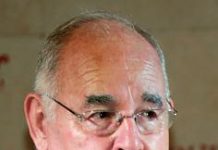 Casi medio siglo de trabajo “por y para” una Sanidad que ha cogido “un rumbo equivocado”