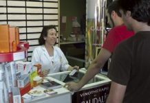 Los farmacéuticos promueven el uso responsable del medicamento