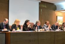 El director general de Farmacia reconoce la importante colaboración de las boticas en el SNS