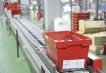 El derecho al suministro por los laboratorios es la gran batalla que la distribución quiere ganar