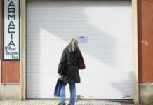 Más del 80% de los farmacéuticos catalanes aprueban el cierre patronal para el 25 de octubre