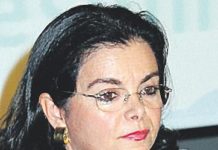 Carmen Peña considera un error la entrada de capital privado en la oficina de farmacia