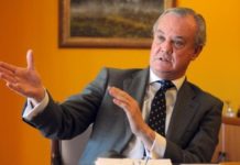 “El precio notificado es para desfinanciados, no procede para medicamentos con cargo al SNS”