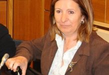 El PSOE de Murcia denuncia el supuesto uso de los excesos del copago para pagar a boticas