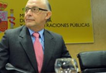 Los boticarios catalanes piden ayuda a Montoro