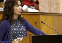Montero recibe el XII Premio Eupharlaw-Ibercisalud por la PPA y las subastas