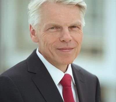 1566647