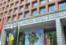 La e-Salud y eliminar duplicidades en el Ministerio de Sanidad ahorrará 558 millones en tres años