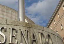 El Senado evita que la farmacia adelante dinero pero se resiste a clarificar las sustituciones