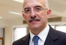 Una farmacia sevillana estrena la receta electrónica europea
