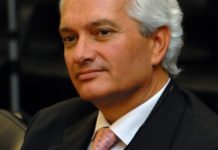 “Nadie se opone al nomenclátor maestro”