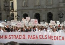 Las boticas catalanas se plantan y sopesan el cobro íntegro de los fármacos