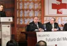Cospedal apuesta por una mejora del modelo que “pronto dará sus frutos”