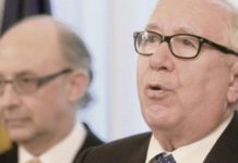Juan Oliva, profesor de Análisis Económico de la UCLM