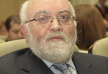 Ángel Garay renueva como presidente del COF Guipúzcoa