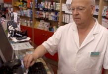 La ‘e-receta’ se traduce en más atención farmacéutica y menor destrucción de empleo