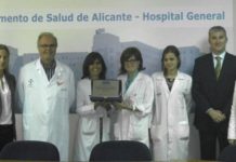 El Hospital General de Alicante recibe su placa BiC de Psoriasis