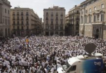 Los farmacéuticos catalanes reclaman intereses de demora por impagos de 2013 y 2014