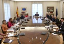 El Gobierno daría vía libre a colegiarse donde no se ejerce