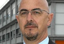 Sedisa otorga a César Pascual el premio Directivo Sanitario 2013