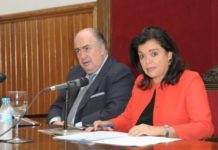 Peña aboga por actualizar la legislación farmacéutica para proporcionar seguridad jurídica