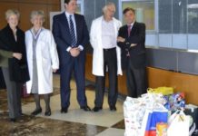 El COF de Madrid reparte juguetes en el Hospital Materno-Infantil de La Paz
