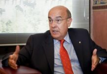 La oposición en el Parlament carga contra los presupuestos en Farmacia de Cataluña