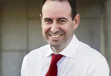 “Es inmoral que el devenir dicte si sigue abierta o no una botica”