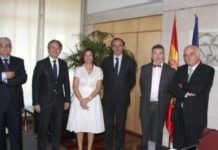 Fenofar y el ministro ‘debaten’ sobre el estado de la Farmacia