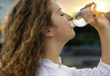 Los farmacéuticos españoles impulsan la campaña sanitaria Hidratación 2015