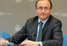 Alonso cierra la puerta a que los boticarios vacunen