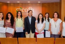 El COF de Huelva reconoce a sus colegiados más implicados en las actividades formativas