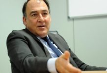 “La estrategia que acompaña a la fusión inversa es comercializar directamente en EE UU”
