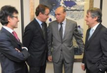 Farmaindustria ratifica el protocolo para vincular el PIB al gasto farmacéutico para 2016