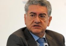 Gobierno y Farmaindustria firman el acuerdo sobre gasto y PIB
