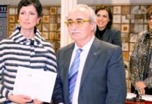 Fundación Hefame entrega su premio a la Academia de Farmacia Santa María de España