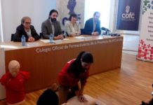 El COF de La Coruña y Cruz Roja forman a farmacéuticos para salvar vidas ante emergencias