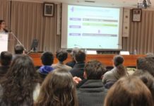 La UCH debate las salidas profesionales de Farmacia