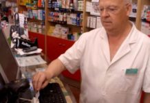 La autorización al auxiliar para acceder a la e-receta genera ‘amor y odio’ en la botica